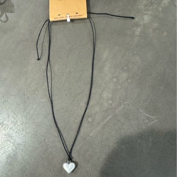 BRANDY MELVILLE Winter White Pouch w/ Red Heart Pattern& heart necklace combo❤️ - Picture 9 of 9